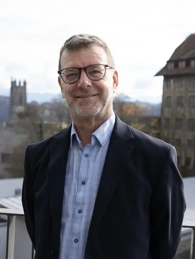 Rossi_Mathias_Sujet-Cathédrale-souriant